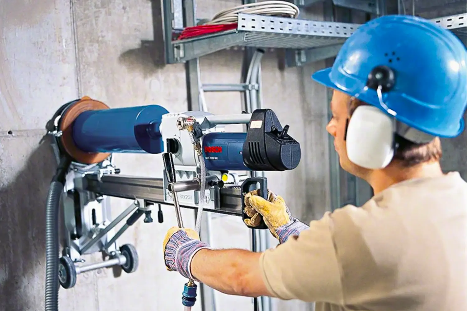 Klima Borusu Yeri Delme – Açma